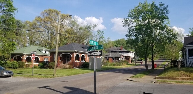 Photo - 1010 Buffalo St