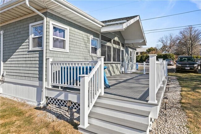 30 Warren Ave