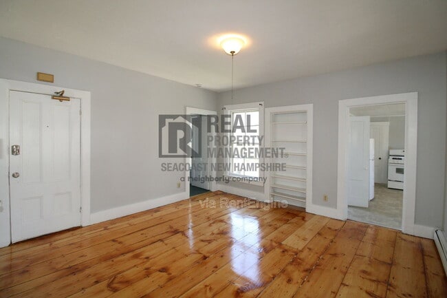 Building Photo - 40 Grove St Unit 3