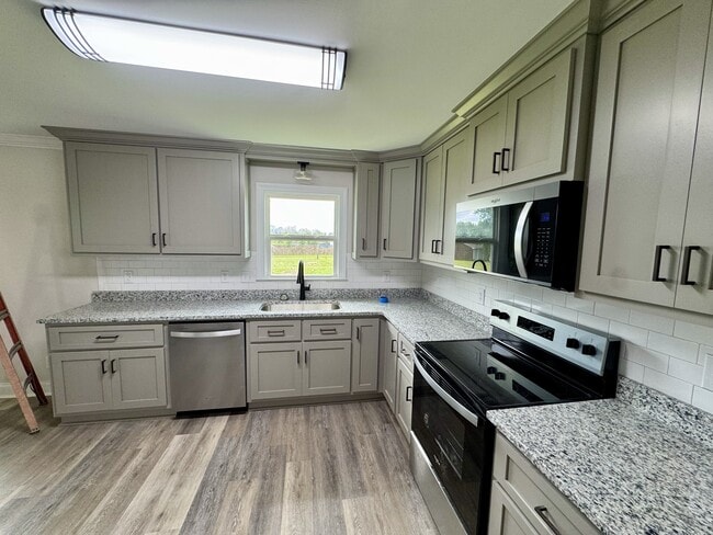 Photo - 16959 Glaze Rd