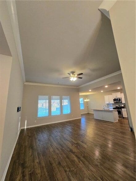 Photo - 440 Lakeshore Village E