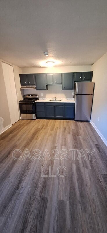 Building Photo - 2157 St Johns Pl Unit 2157