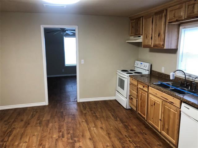 Photo - 920 W Ford St