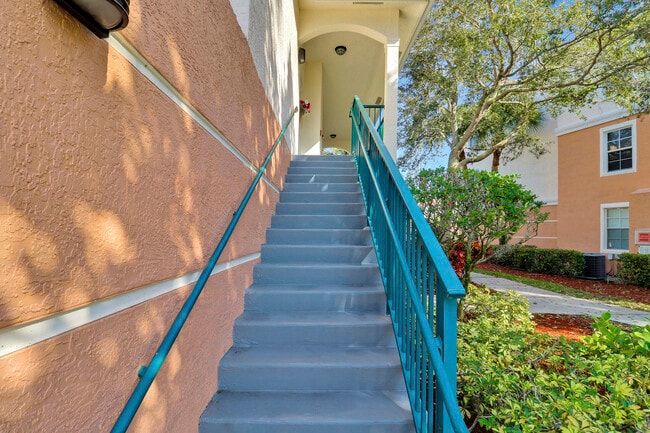 Photo - 9212 Myrtlewood Cir W