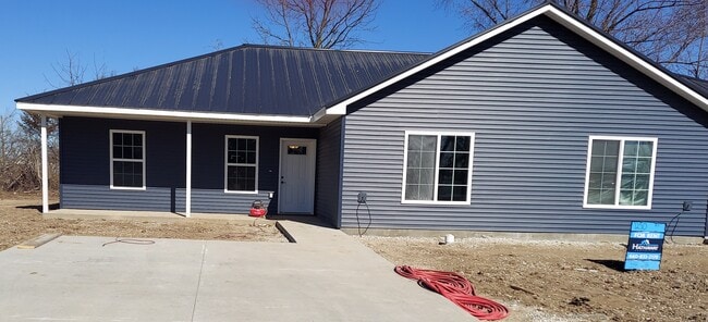 Building Photo - 401 Eagle St Rental