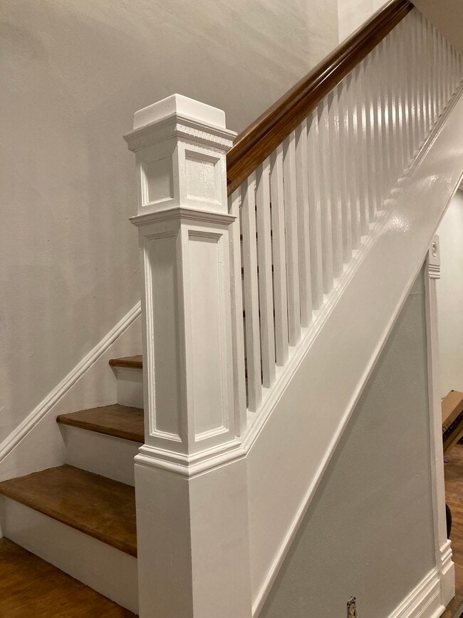 Photo - 324 E Commercial St