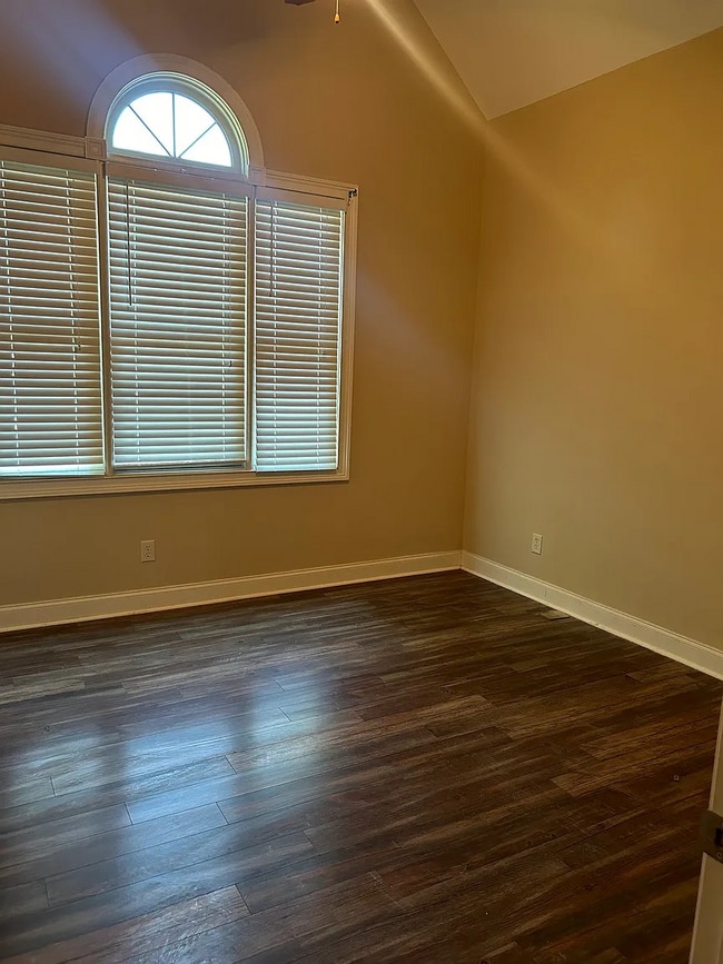 Photo - 4 Orchard Cir