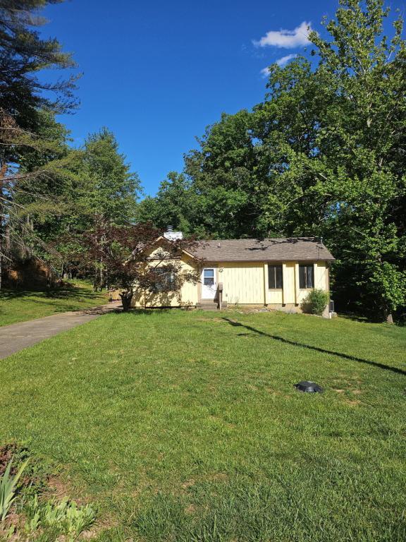 Building Photo - 6 Tanager Rd