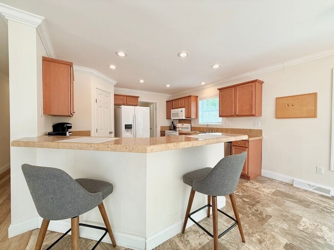 201 Lost Forest Rd