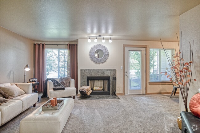 2BR, 2BA - 980 SF
