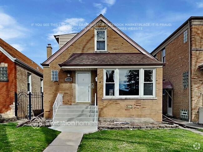 Building Photo - 6844 W Dickens Ave Rental