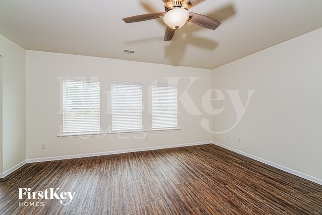 Photo - 4864 Mae Beth Cir