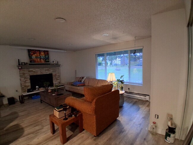 Photo - 346 NW Dory Dr