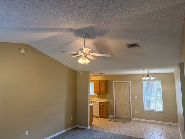 Photo - 3/2 Move-in Ready