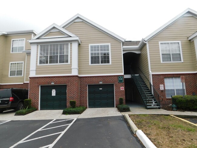 Large 2 Bed 2 Bath Fully Updated Condo, Ne... - Large 2 Bed 2 Bath Fully Updated Condo, Ne...