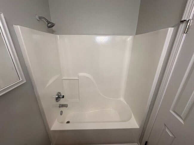 Photo - Beautiful 3 bed (Possibly 4 bed) with 2.5 baths Home located in Warren Township