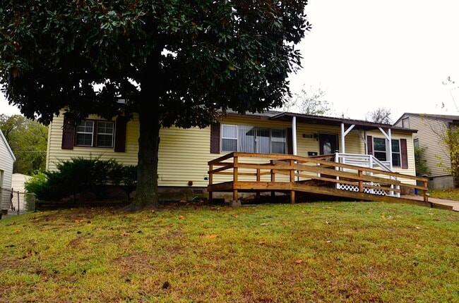 Building Photo - 4538 S 23rd W Ave