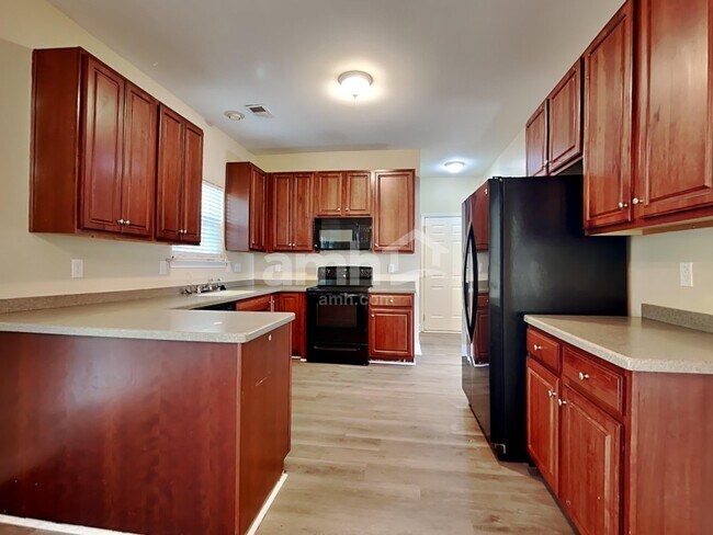 Photo - 419 Norwood Ct