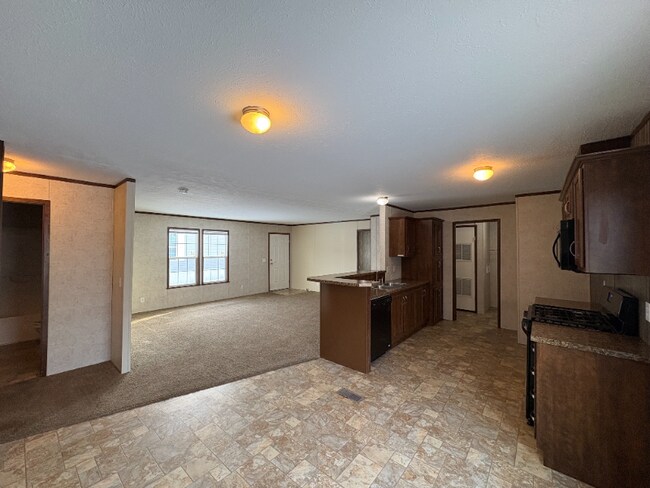 Photo - 377 Hunters Rill