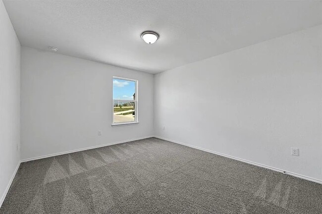 Photo - 7700 House Finch Dr