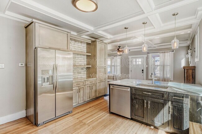 Photo - 3056 W Clyde Pl