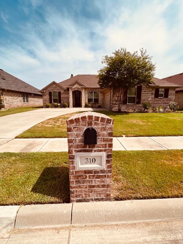 Photo - 310 Oar Wood Dr