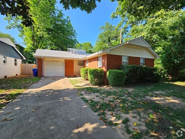 Building Photo - (3) Bed/(1.5) Bath in Core Norman Avail No... Rental