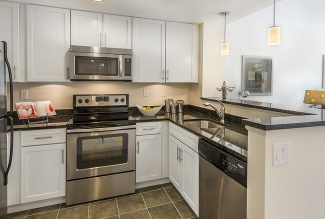 Kitchen - Chelsea Place