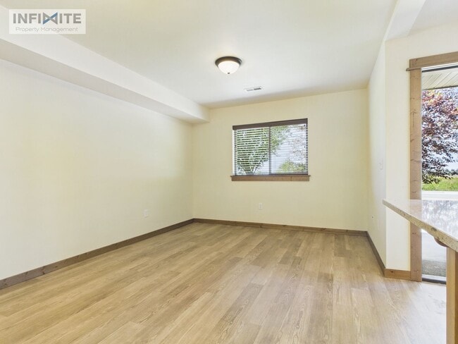 Photo - 3 Bedroom End Unit Condo in Bozeman
