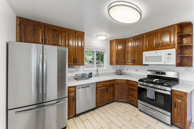 Photo - 200 Los Ranchitos Rd