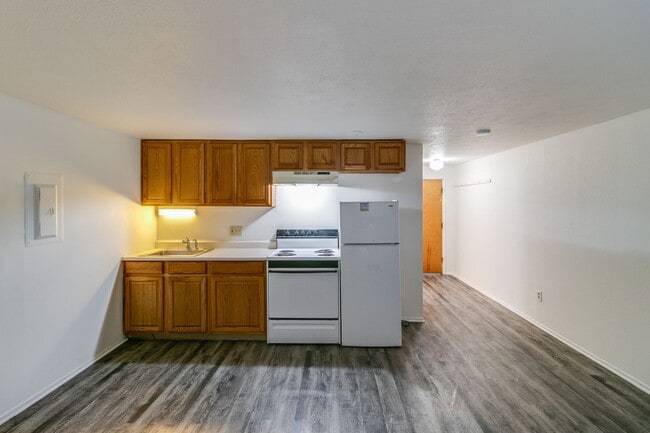 Photo - 3106 Holiday Apartments (Michael &amp; Norma Coscarelli)