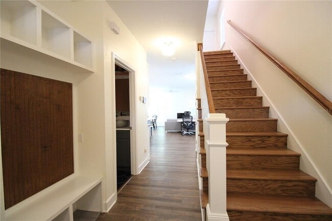Photo - 238 NE 9th St