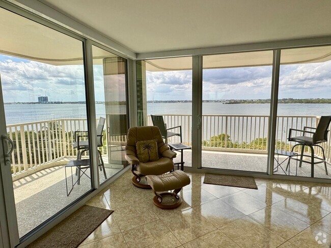 Building Photo - 5480 N Ocean Dr Unit B5c Rental