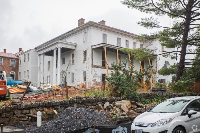 Photo - Fort Loudoun Apartments