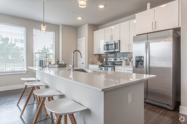 2 BR, 2 BA - 1311 SF - B3