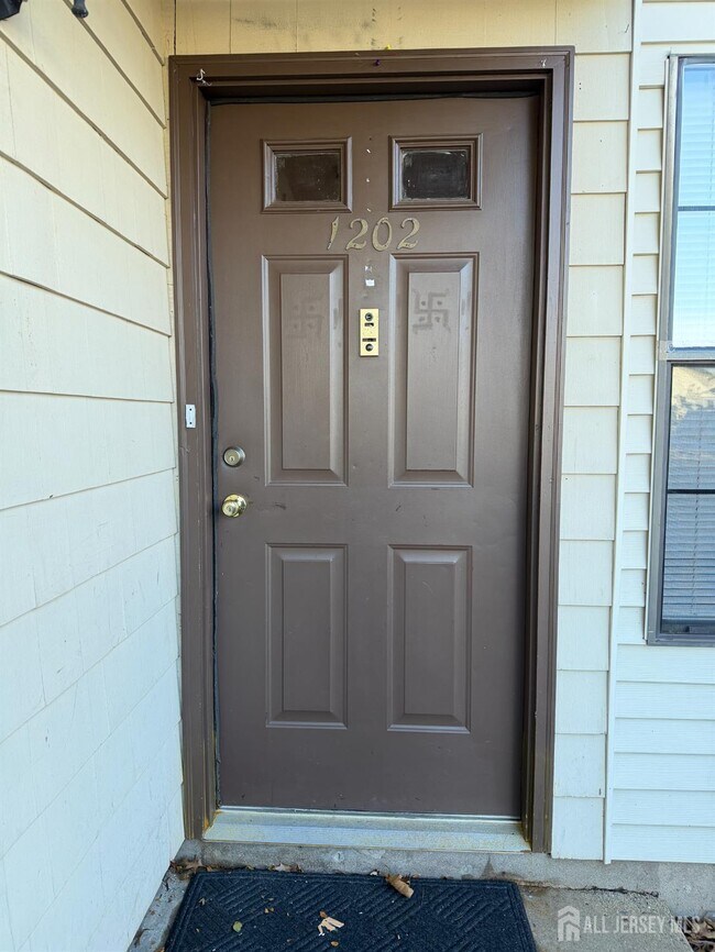 Photo - 1202 Woodbridge Commons Way