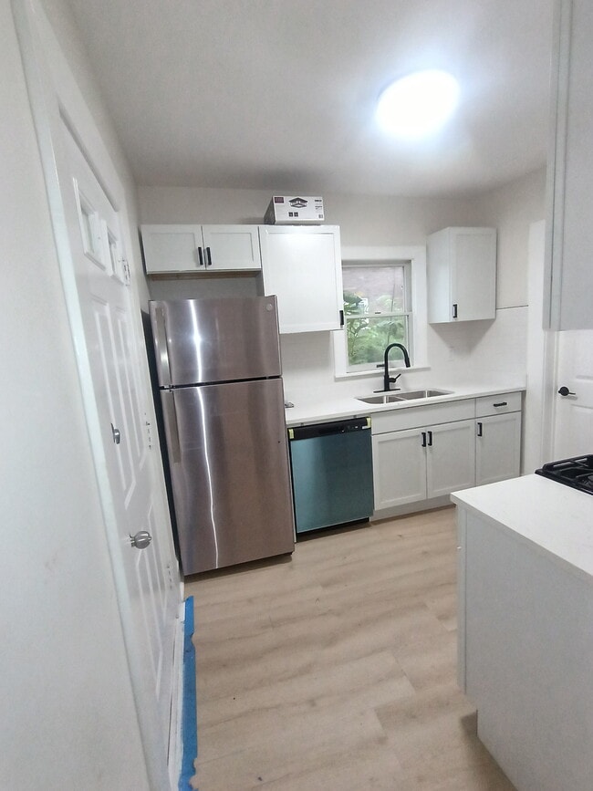 Building Photo - 813 E Wayne St Unit 1
