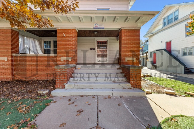 Photo - 3325 Victor Pl Unit 1 - 1