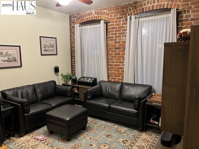 Building Photo - 131 Jersey St Unit 31