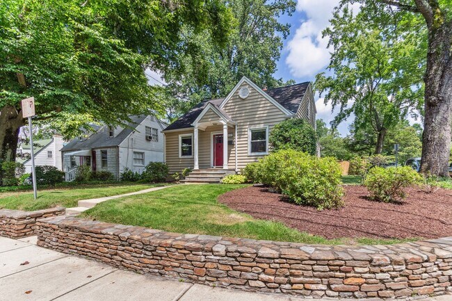 Photo - Cute Cape Cod Close to Forest Glen Metro w/huge backyard!
