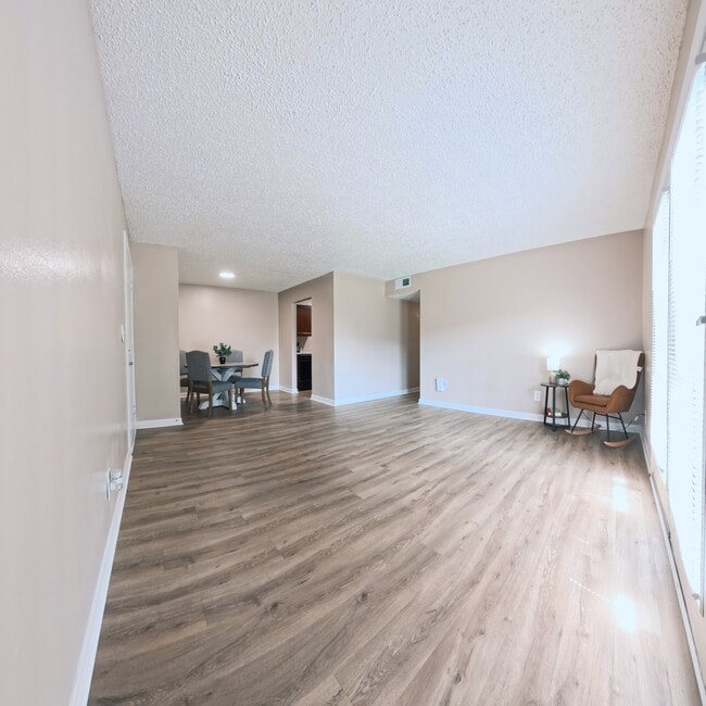 Photo - Summerwind Apartments