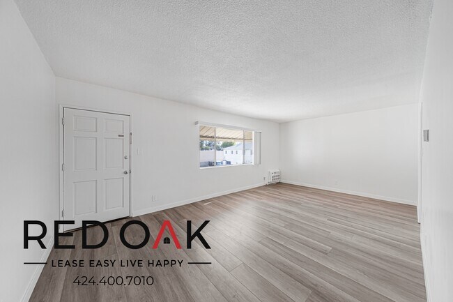 Photo - 8720 Owensmouth Ave Unit 5