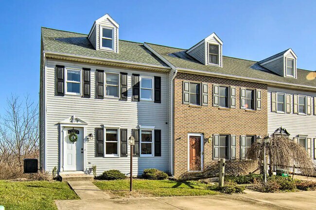 Photo - 241 Heatherwood Dr Townhome