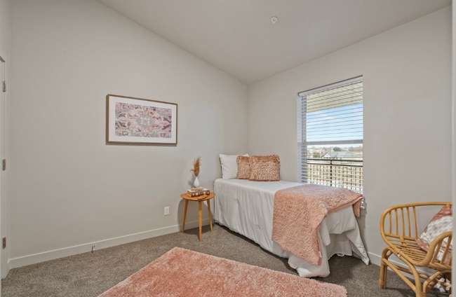 Building Photo - 6230 Winding Wy Rental