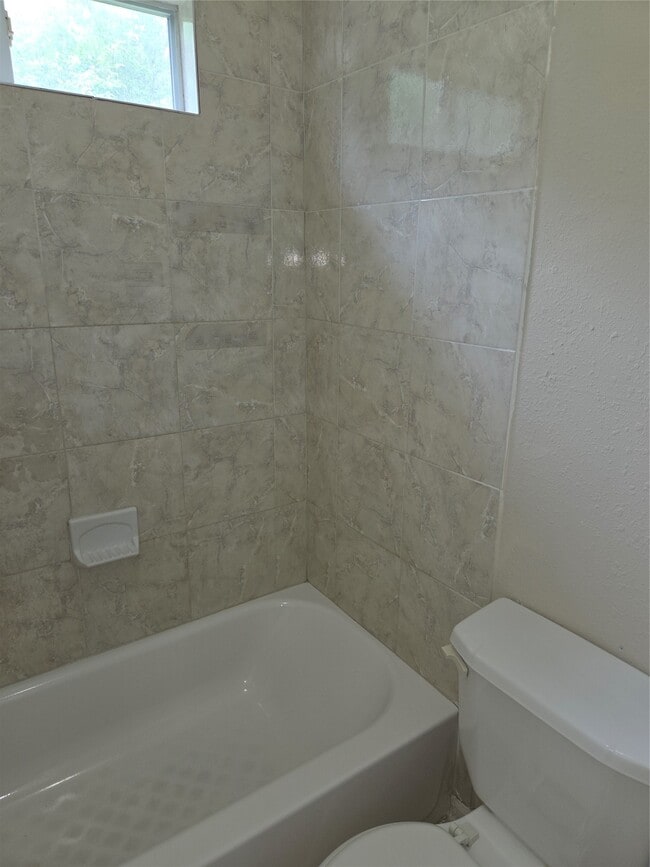 Photo - 10015 Wiloak St Unidad B
