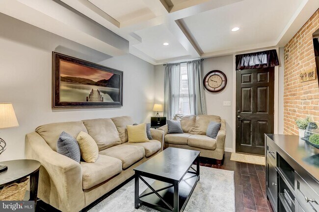 Photo - 1431 Richardson St