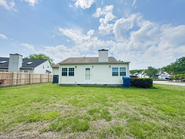 LOVELY STRAWBRIDGE HOME FOR RENT!!!