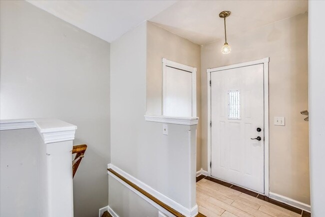 Photo - South Wichita Gem! Save $$ with solar panels