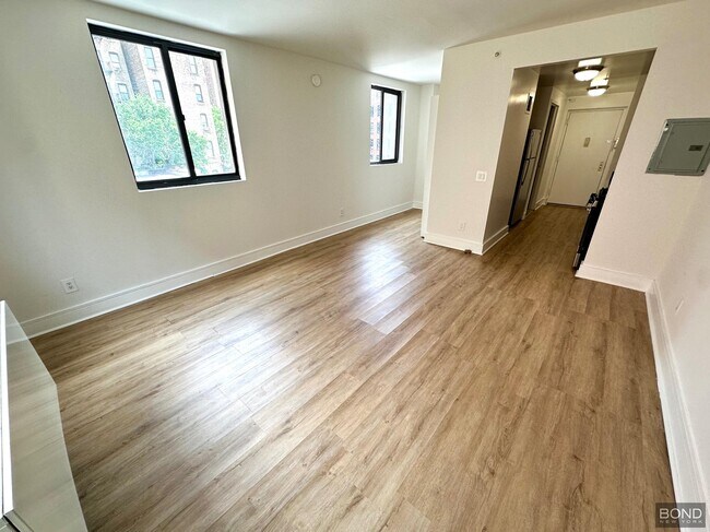 Building Photo - 323 W 96th St Unit 810 Rental