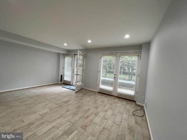Photo - 61 G St SW
